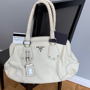 Beautiful PRADA MILANO VITELLO DAINO